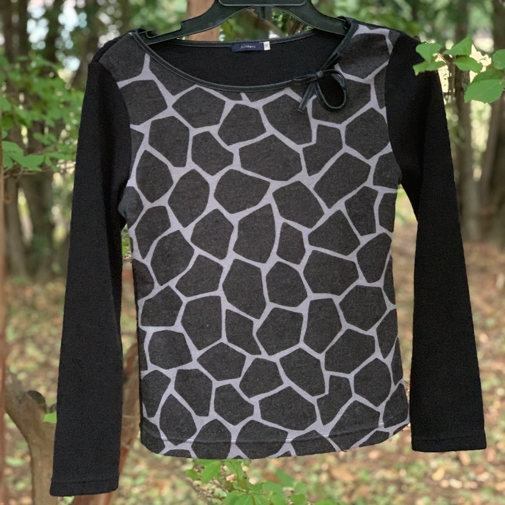 Giraffe Print Sweater By Bitters